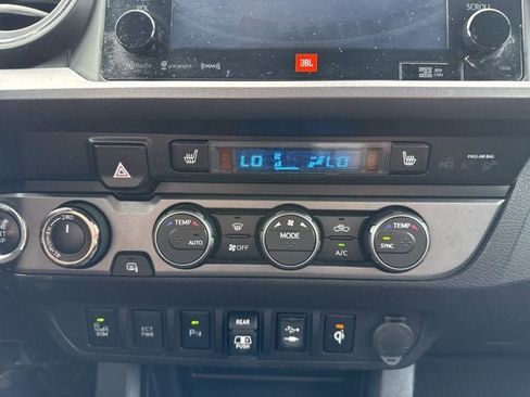 Used 2019 Toyota Tacoma TRD Off-Road image 31