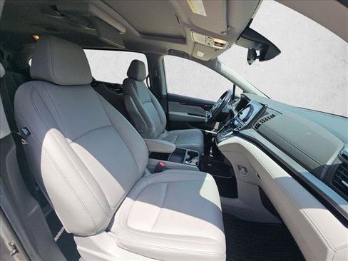 Used 2024 Honda Odyssey Touring image 18