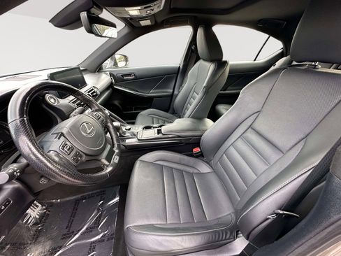 Used 2023 Lexus IS 500 image 25