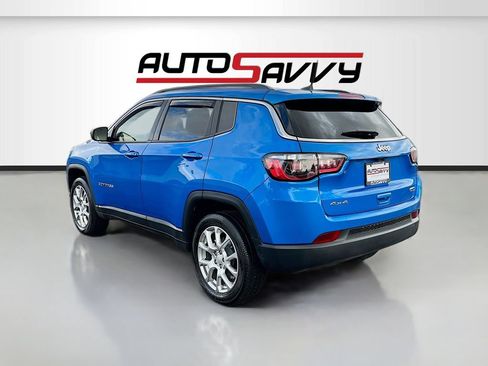 Used 2023 Jeep Compass Latitude AWD/4WD image 5