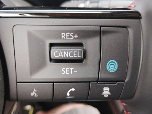 New 2026 Nissan Kicks SR w/ Cold Weather Package AWD/4WD image 29