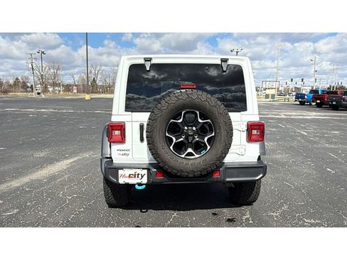 Used 2022 Jeep Wrangler Unlimited Rubicon 4xe AWD/4WD image 6