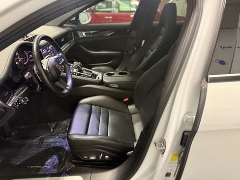Used 2021 Porsche Panamera image 9