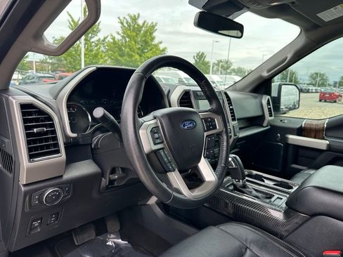 Used 2020 Ford F150 Lariat w/ FX4 Off-Road Package AWD/4WD image 15