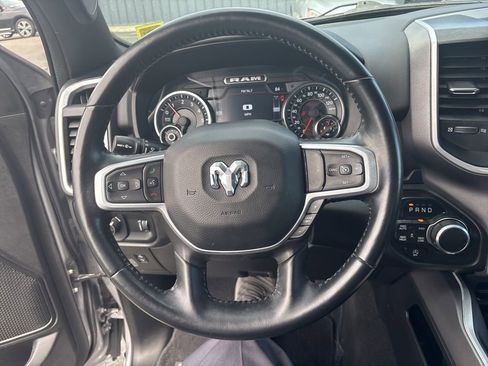 Used 2022 RAM 1500 4x4 Crew Cab image 22
