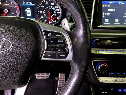 Used 2019 Hyundai Sonata Sport w/ Cargo Package FWD image 12