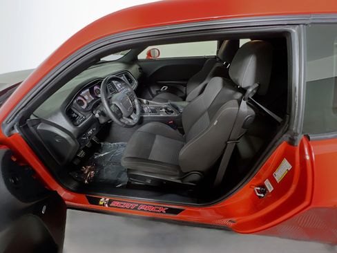 Used 2021 Dodge Challenger R/T Scat Pack w/ T/A Package image 15