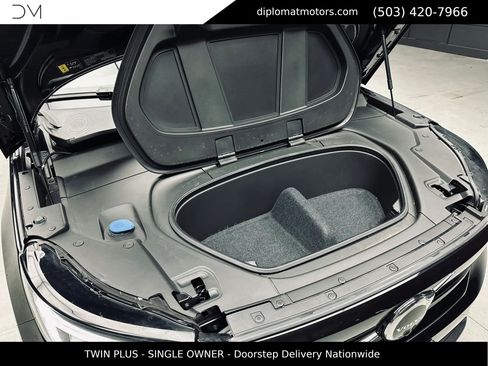 Used 2023 Volvo C40 P8 Recharge Plus AWD/4WD image 45