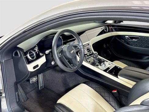 Used 2020 Bentley Continental GT V8 AWD/4WD image 15