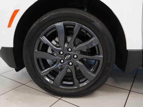 Used 2024 Chevrolet Equinox RS AWD/4WD image 19