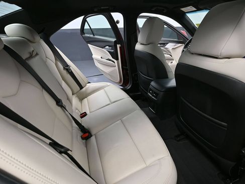 Used 2021 Cadillac CT4 Premium Luxury RWD image 48