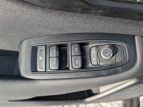 Used 2025 Subaru Outback Premium image 20