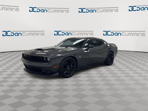 Used 2022 Dodge Challenger R/T Scat Pack w/ Dynamics Package image 4