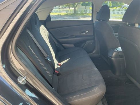 Used 2022 Hyundai Elantra SEL w/ Cargo Package FWD image 30