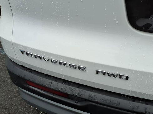 Used 2026 Chevrolet Traverse LT AWD/4WD image 18