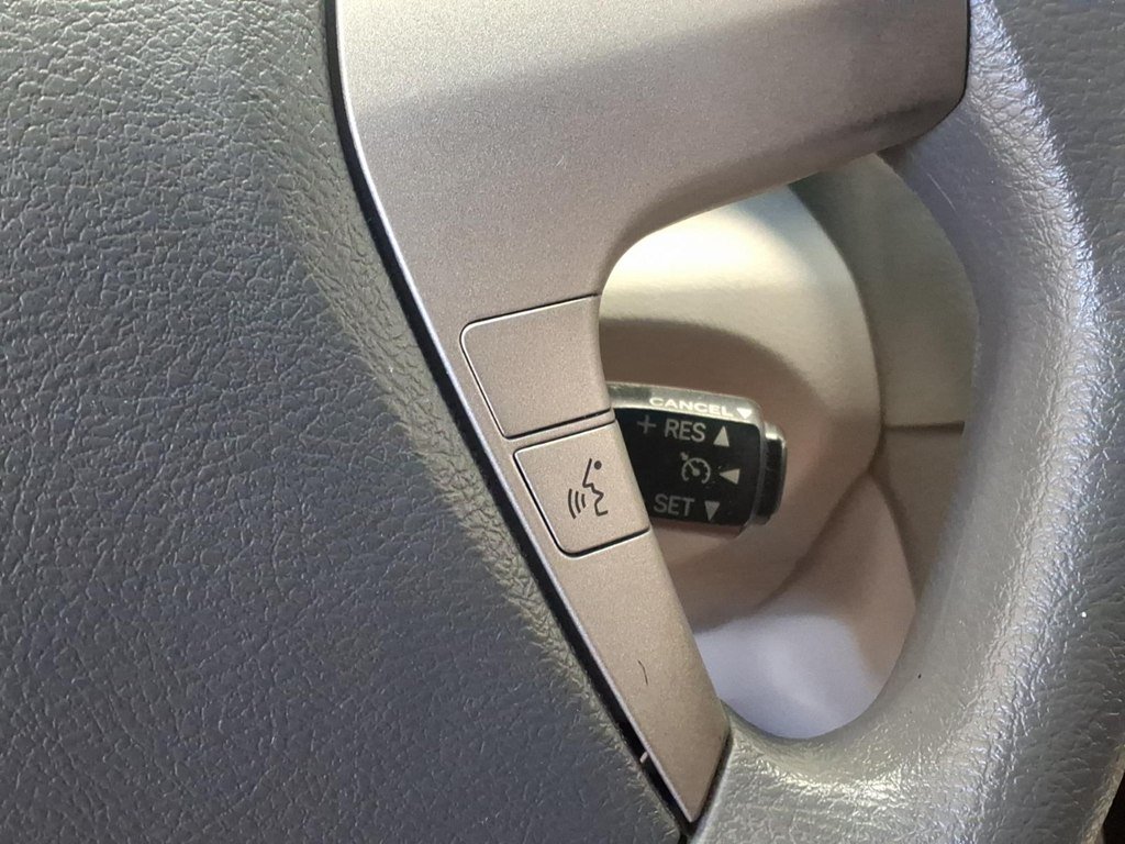 Used 2011 Toyota Camry LE w/ LE Extra-Value Pkg FWD image 12