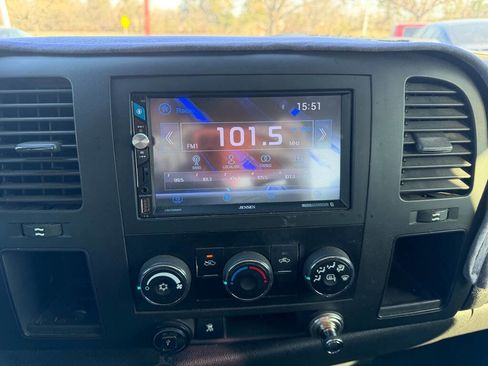 Used 2010 GMC Sierra 1500 SLE w/ Texas Edition image 14