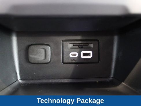 Used 2023 GMC Acadia AT4 w/ Technology Package image 20