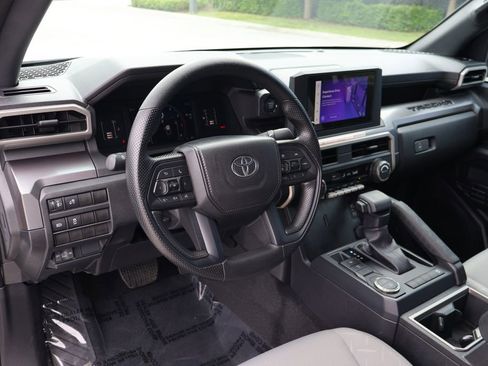 Certified 2025 Toyota Tacoma SR5 image 15