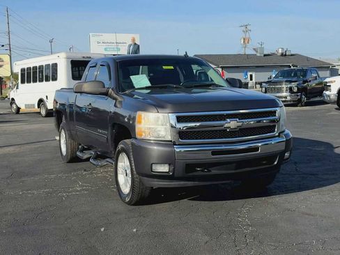 Used 2010 Chevrolet Silverado 1500 LT w/ Power Pack Plus AWD/4WD image 3