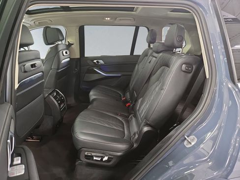 Used 2025 BMW X7 xDrive40i image 35
