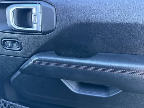 Used 2020 Jeep Gladiator Rubicon image 18