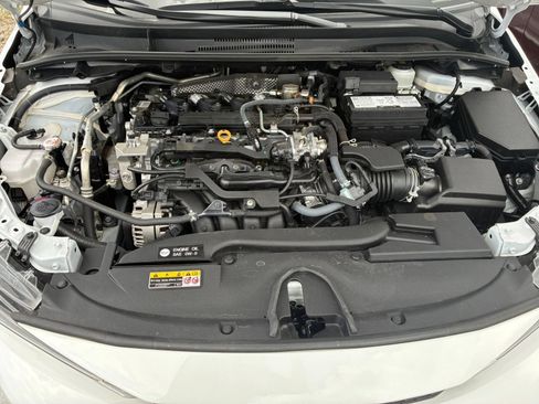 Used 2025 Toyota Corolla LE FWD image 30