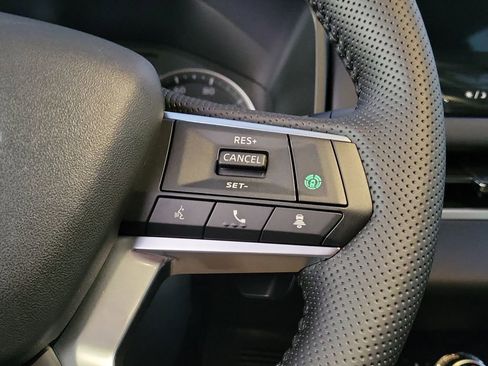 New 2026 Mitsubishi Outlander SE image 15