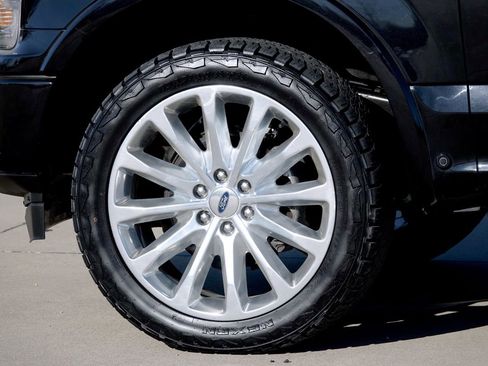 Used 2019 Ford F150 Limited w/ Trailer Tow Package image 13