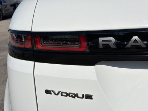 Used 2021 Land Rover Range Rover Evoque R-Dynamic S AWD/4WD image 10