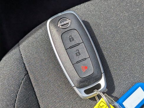 New 2025 Nissan Kicks Play S image 30