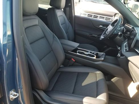 New 2026 Chevrolet Equinox LT w/ Convenience Package II image 25