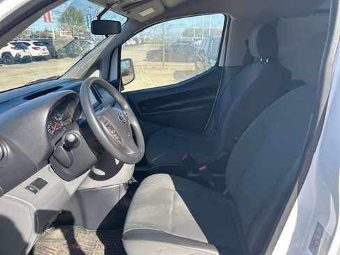 Used 2021 Nissan NV200 S w/ Back Door Glass Package image 8