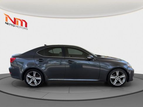 Used 2011 Lexus IS 250 w/ Premium Pkg Value Edition RWD image 6