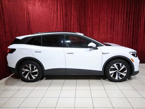 Used 2023 Volkswagen ID.4 Pro image 8