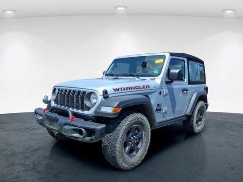 Used 2024 Jeep Wrangler Sport AWD/4WD image 2