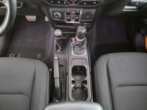 Used 2021 Jeep Wrangler Unlimited Sport image 33