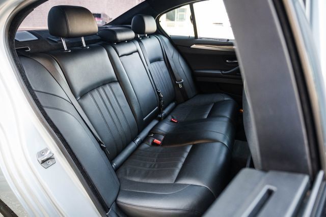 Used 2013 BMW M5 RWD image 70