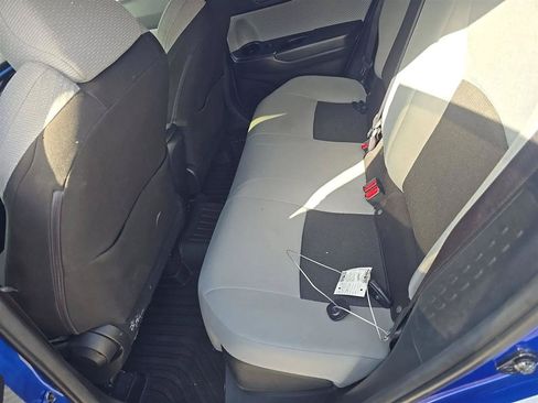 Used 2019 Toyota C-HR XLE FWD image 19
