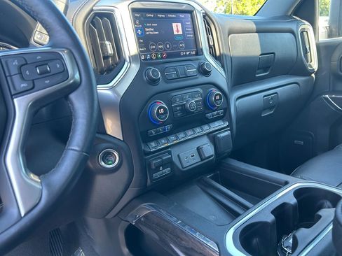 Used 2022 Chevrolet Silverado 2500 LTZ w/ LTZ Premium Package image 19