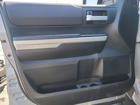Used 2020 Toyota Tundra SR5 image 15