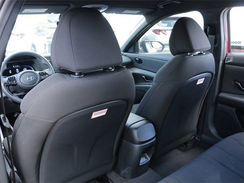 New 2026 Hyundai Elantra Sport image 18