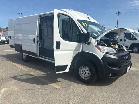 Used 2023 RAM ProMaster 3500 w/ Convenience Group FWD image 9