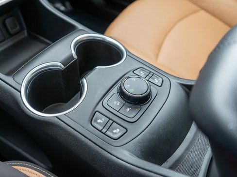 Used 2021 GMC Terrain SLT w/ Infotainment Package II image 38