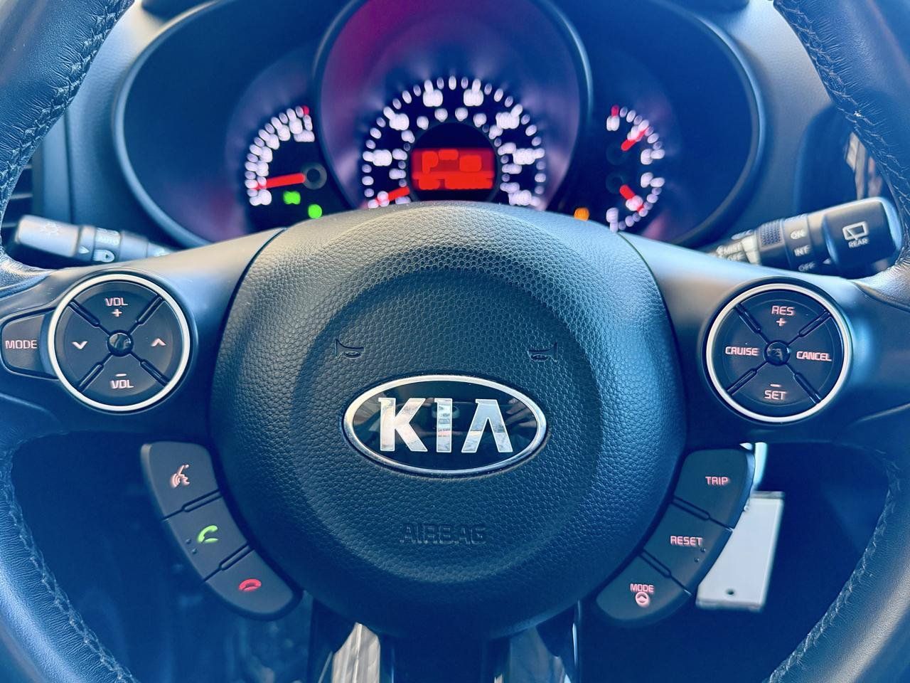 Used 2016 Kia Soul ! FWD image 18
