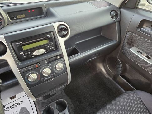 Used 2005 Scion xB image 13