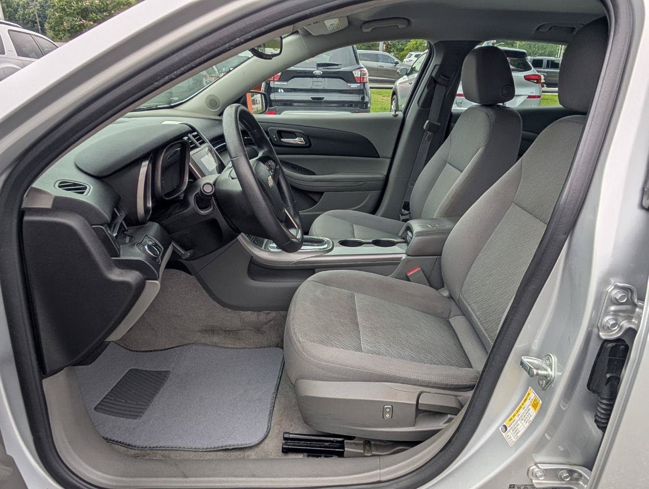 Used 2013 Chevrolet Malibu LS FWD image 12