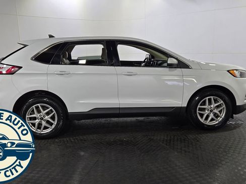 Used 2023 Ford Edge SEL image 8