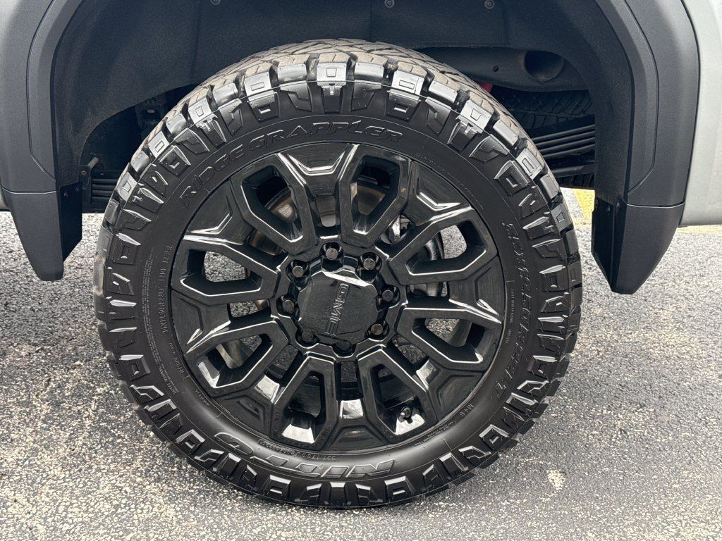 Certified 2026 GMC Sierra 2500 Denali Ultimate AWD/4WD image 7