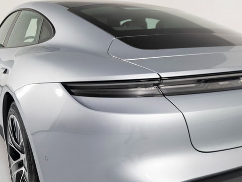 New 2026 Porsche Taycan image 41